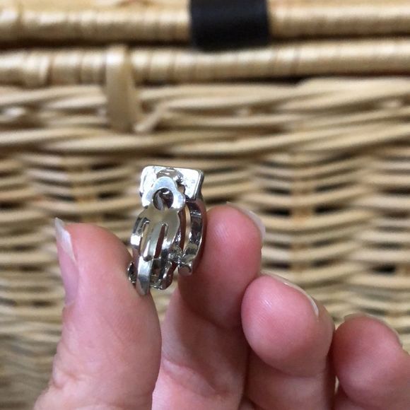 T Tahari Silver Tone Clip On Earrings - Picture 4 of 4